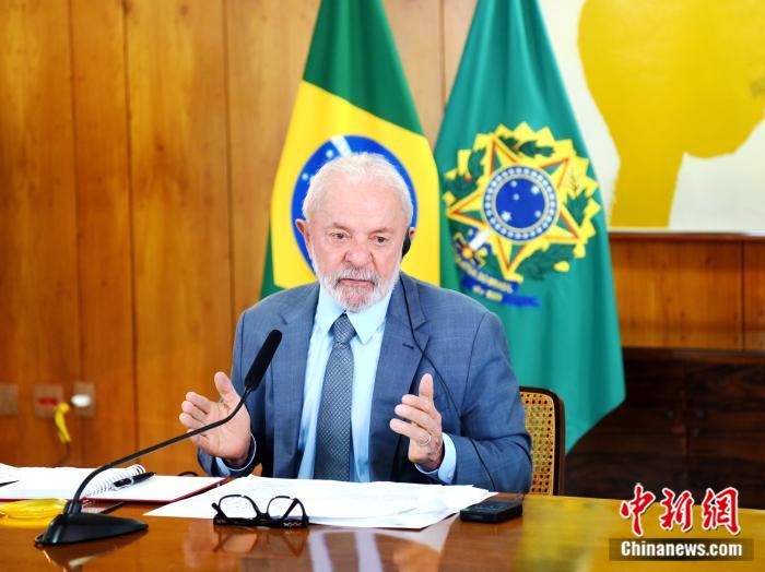 当地时间5月5日,巴西总统卢拉在首都巴西利亚接受采访。 中新社记者 林春茵 摄 当地时间5月5日,巴西总统卢拉在首都巴西利亚接受采访。 中新社记者 林春茵 摄